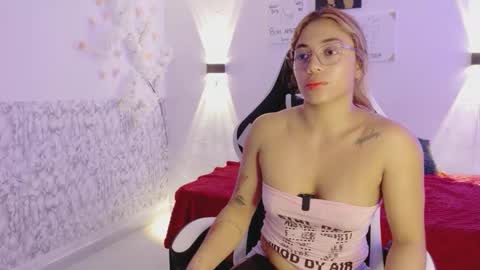 rachell_owen online show from February 21, 6:36 am
