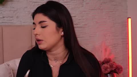 RachelSwaan online show from December 9, 11:04 am