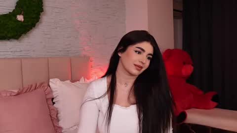 RachelSwaan online show from February 28, 5:59 am