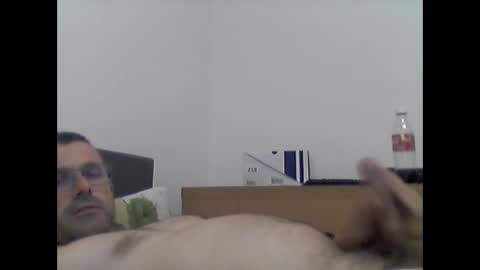Snapshot of rade1984 chatting on June 8, 9:15 pm rade1984 online show from June 8, 9:15 pm