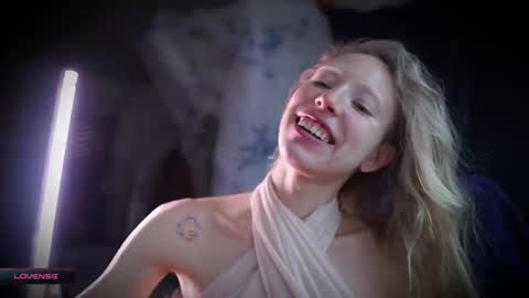 Snapshot of radiant_ada chatting on November 6, 9:54 am ada online show from November 6, 9:54 am