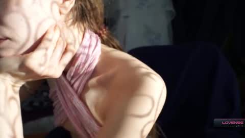 Snapshot of radiant_ada chatting on February 3, 11:15 am ada online show from February 3, 11:15 am