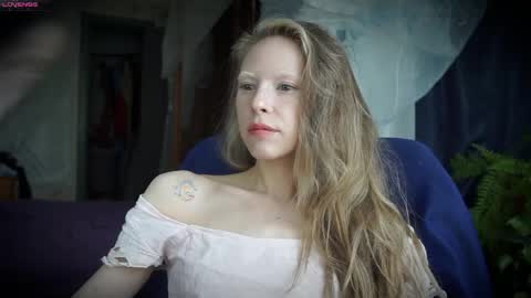 Snapshot of radiant_ada chatting on May 9, 10:20 am ada online show from May 9, 10:20 am