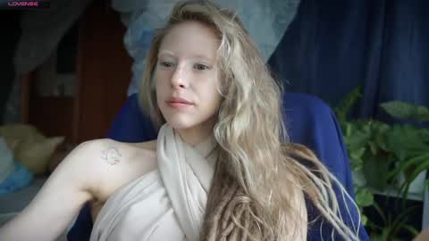 Snapshot of radiant_ada chatting on May 12, 10:34 am ada online show from May 12, 10:34 am