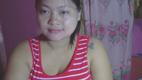 Snapshot of radiantbloom chatting on November 2, 10:23 pm radiantbloom online show from November 2, 10:23 pm