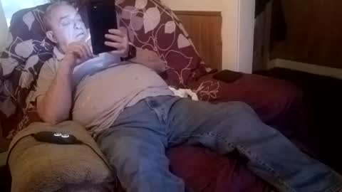 Snapshot of radiomantim chatting on February 11, 3:06 pm Radioman for fun online show from February 11, 3:06 pm