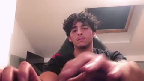 raes online show from December 12, 9:26 pm