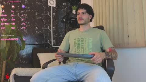 R A F A E L online show from April 3, 8:51 pm