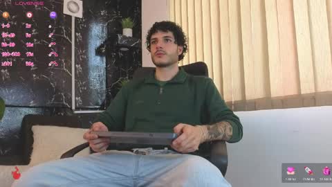 R A F A E L online show from April 5, 9:12 pm