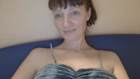 Rafaella online show from April 6, 6:53 pm