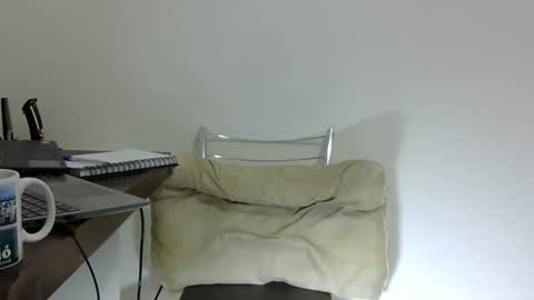 Snapshot of rafaelssk chatting on February 8, 9:13 am elenacam online show from February 8, 9:13 am