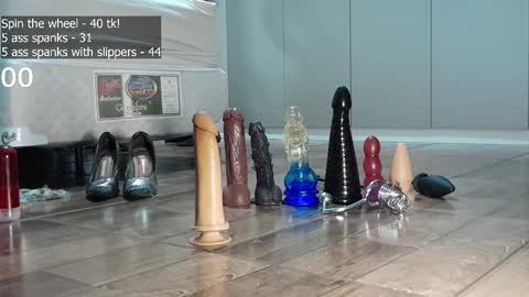 Snapshot of rafaslave chatting on February 21, 3:56 am Rafa Slave online show from February 21, 3:56 am