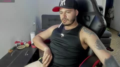 ragnar_lothbrok77 online show from November 4, 9:47 pm