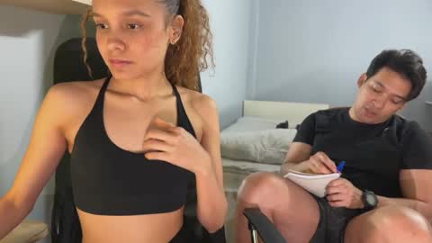 Snapshot of ragnarr_xxx chatting on November 25, 8:31 pm Ragnarr online show from November 25, 8:31 pm