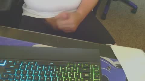 ragnorskol online show from October 3, 8:39 pm