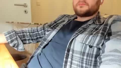 Snapshot of rahmsch chatting on December 16, 11:48 am rahmsch online show from December 16, 11:48 am