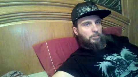Snapshot of raidersman757 chatting on January 7, 2:03 am hitman online show from January 7, 2:03 am