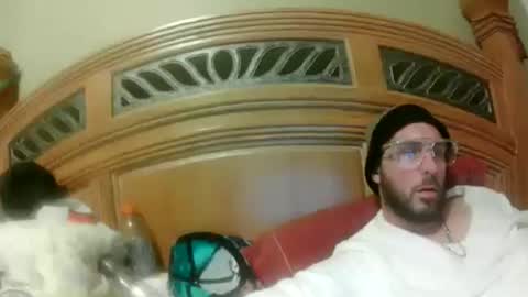Snapshot of raidersman757 chatting on May 9, 6:51 am hitman online show from May 9, 6:51 am