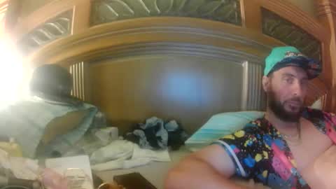 Snapshot of raidersman757 chatting on May 26, 9:22 pm hitman online show from May 26, 9:22 pm