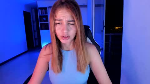 Jennyindependent model . online show from December 8, 11:51 pm