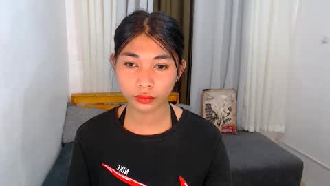 raindrizzle1706 online show from February 17, 4:24 pm