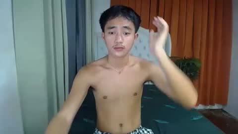 Snapshot of raindrop_cummmer chatting on April 24, 8:50 am rain online show from April 24, 8:50 am