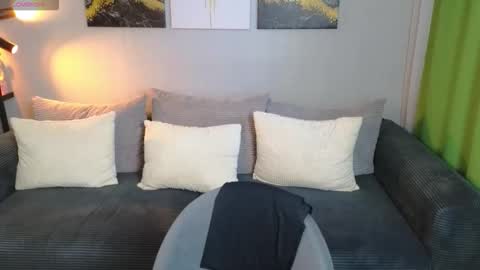 rainevi online show from March 23, 11:58 am