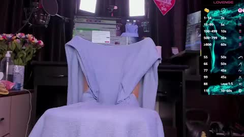 Laura online show from April 10, 2:50 am