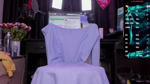 Laura online show from April 16, 2:45 am