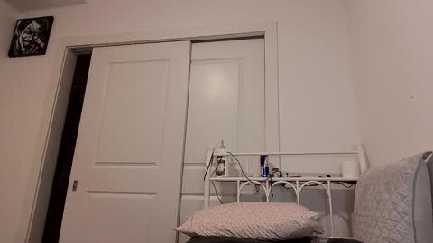 Ray Ray online show from January 8, 5:10 am