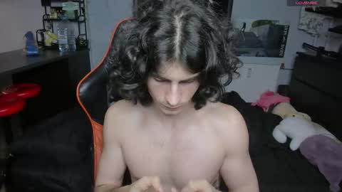 Snapshot of rakimaru chatting on November 25, 9:37 pm kirill online show from November 25, 9:37 pm