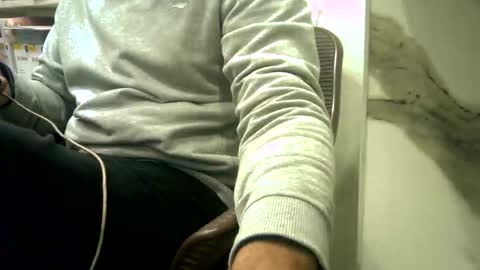 Snapshot of rakulgee12 chatting on February 20, 9:43 am rakulgee1 online show from February 20, 9:43 am