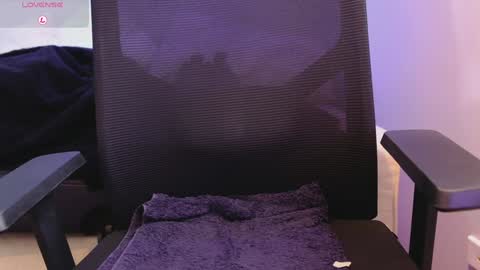 Snapshot of ralf_300 chatting on February 6, 12:43 am ralf_300 online show from February 6, 12:43 am