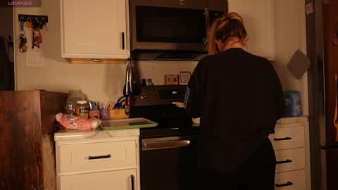 Snapshot of ramichick chatting on January 14, 2:06 am Rami online show from January 14, 2:06 am