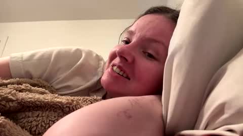 Snapshot of ramichick chatting on March 26, 1:22 am Rami online show from March 26, 1:22 am