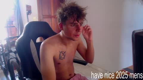 Snapshot of ramisexyloveyou chatting on January 1, 6:49 pm Ramiro online show from January 1, 6:49 pm