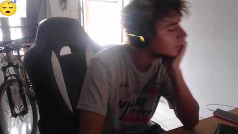 Snapshot of ramisexyloveyou chatting on January 19, 1:44 pm Ramiro online show from January 19, 1:44 pm