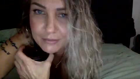 Mamakel online show from October 23, 2:11 am