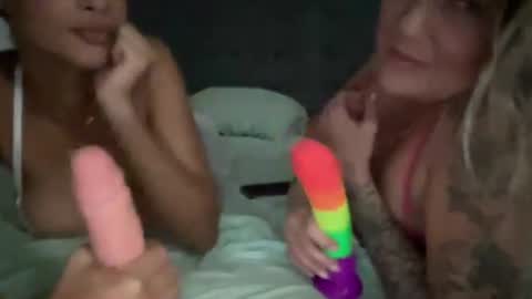 Mamakel online show from November 14, 1:59 am