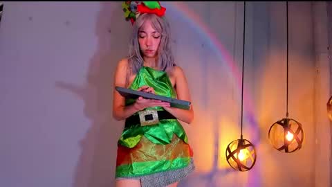 Snapshot of ramonasmith chatting on December 24, 5:23 pm Ramona online show from December 24, 5:23 pm