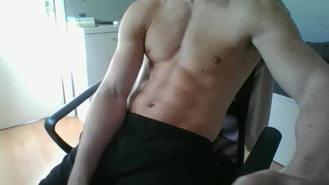 Snapshot of ramonjoosse2001 chatting on March 30, 8:26 am ramonjoosse2001 online show from March 30, 8:26 am