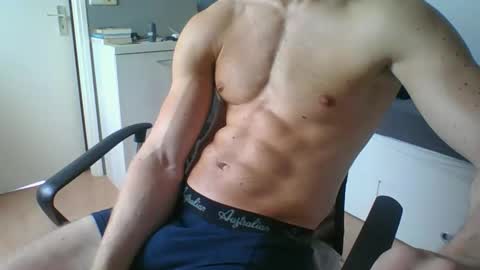 ramonjoosse2001 online show from May 19, 11:27 am
