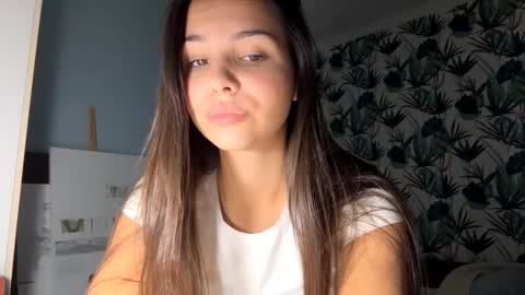 Snapshot of ranaeriveras chatting on October 25, 8:47 pm ShyBerry online show from October 25, 8:47 pm