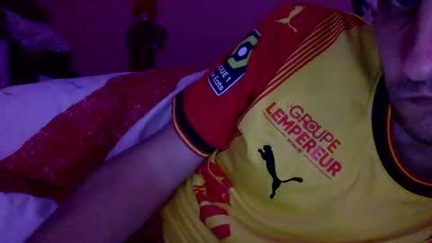 randobad12 online show from December 1, 9:15 pm