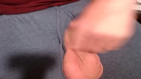 Snapshot of random41yearoldguy chatting on January 6, 5:08 am random41yearoldguy online show from January 6, 5:08 am