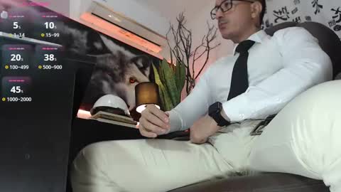 Snapshot of randylukehot chatting on December 14, 12:22 am randylukehot online show from December 14, 12:22 am