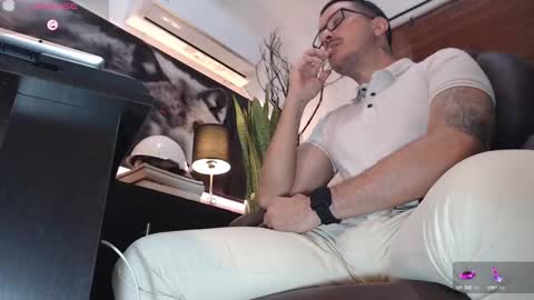 Snapshot of randylukehot chatting on January 14, 7:21 pm randylukehot online show from January 14, 7:21 pm