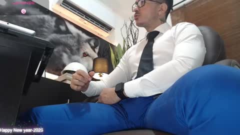 Snapshot of randylukehot chatting on February 14, 9:21 pm randylukehot online show from February 14, 9:21 pm