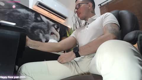 Snapshot of randylukehot chatting on February 26, 7:38 pm randylukehot online show from February 26, 7:38 pm