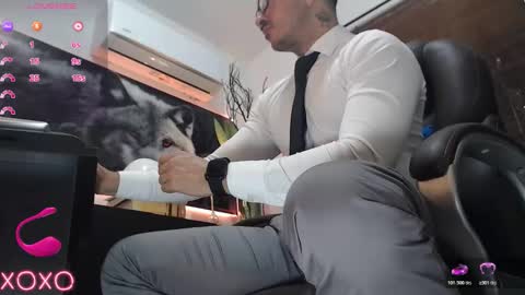 Snapshot of randylukehot chatting on November 11, 10:15 am randylukehot online show from November 11, 10:15 am